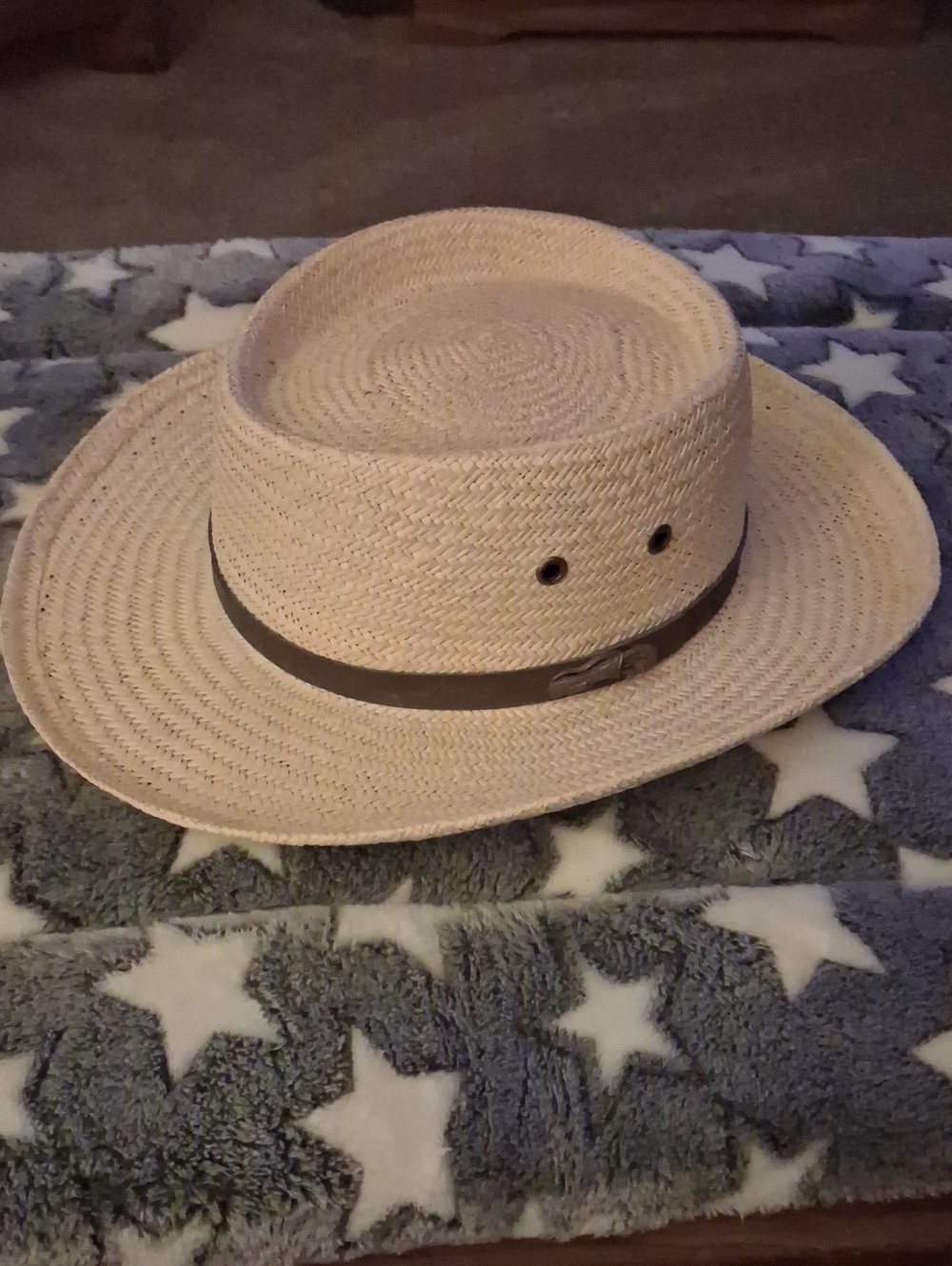 Scala Men's Natural Straw Outback Hat with Brown Band And Golf Pin  Size Large